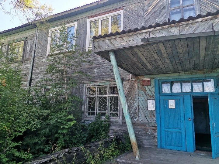 Продается Нежилое здание, Гараж и Земельный участок, Красноярский край, пгт Мотыгино, ул. Дачная, дом 18